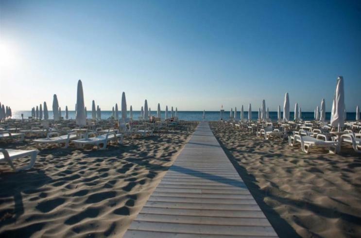 Stella Maris Hotel Lido Marina di Ginosa Buitenkant foto